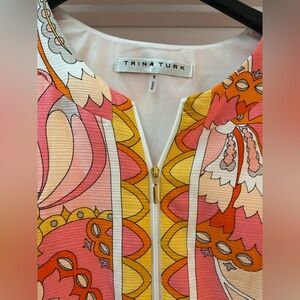 Trina Turk dress, classic design pattern, two way zipper, short sleeve